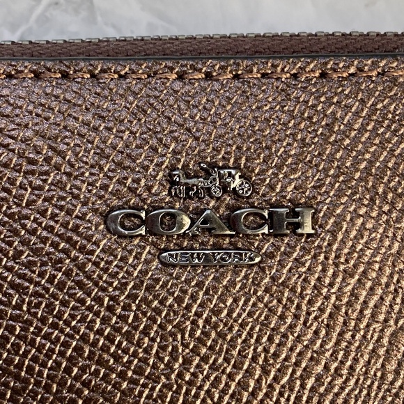 NEW Coach Small Zip Around Wallet - Picture 5 of 10